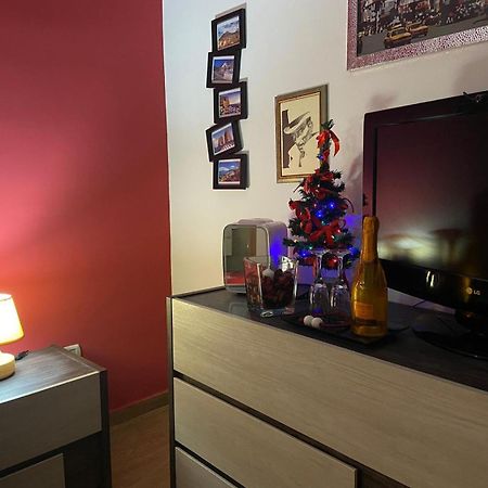 פומפיי B&B Domus Joannina מראה חיצוני תמונה